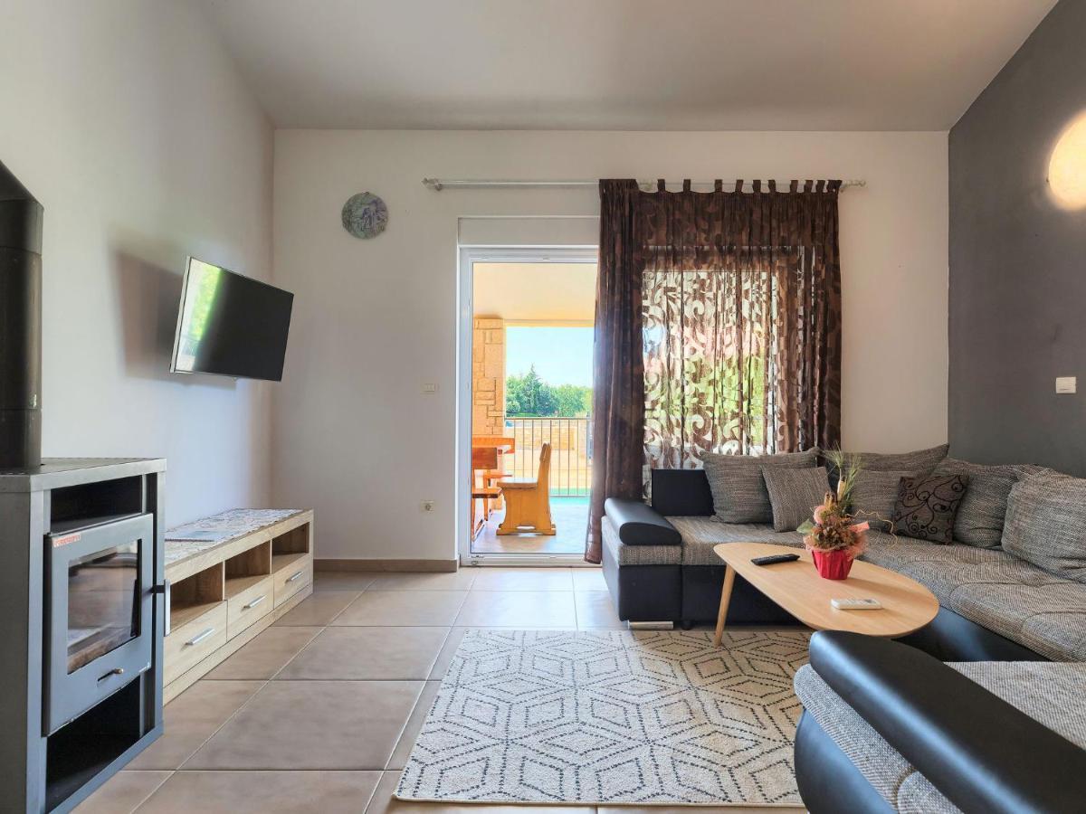 Holiday Home Goldi - Voj512 By Interhome Mednjan 外观 照片